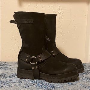 Black A.S. 98 motorcycle boots